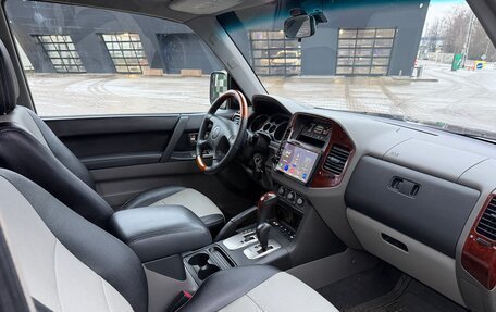 Mitsubishi Pajero III рестайлинг, 2003 год, 800 000 рублей, 7 фотография