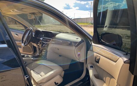 Mercedes-Benz E-Класс, 2011 год, 1 390 000 рублей, 10 фотография