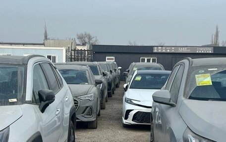 Toyota RAV4, 2025 год, 3 500 000 рублей, 3 фотография