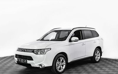 Mitsubishi Outlander III рестайлинг 3, 2014 год, 1 195 000 рублей, 1 фотография