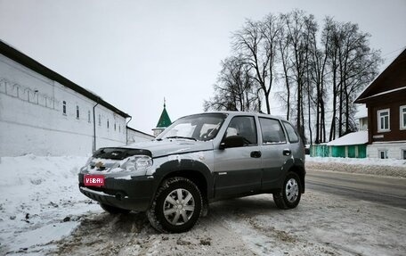 Chevrolet Niva I рестайлинг, 2015 год, 475 000 рублей, 1 фотография