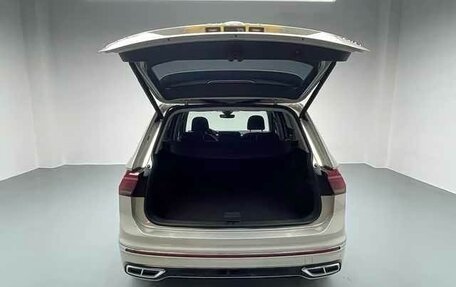 Volkswagen Tiguan II, 2023 год, 1 999 003 рублей, 6 фотография