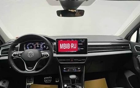 Volkswagen Tiguan II, 2023 год, 1 999 003 рублей, 9 фотография