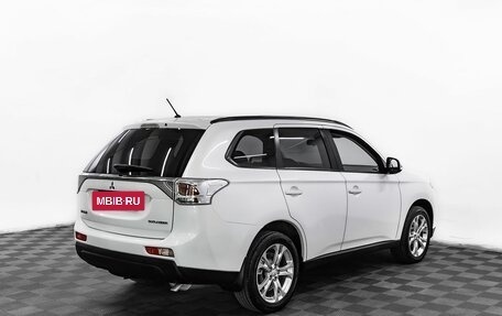 Mitsubishi Outlander III рестайлинг 3, 2014 год, 1 195 000 рублей, 6 фотография