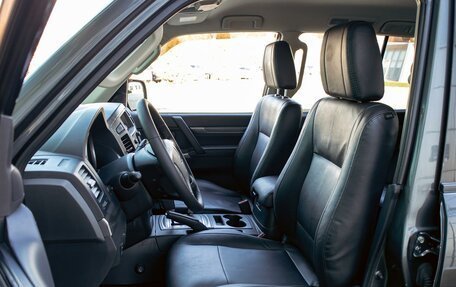 Mitsubishi Pajero IV, 2014 год, 2 085 000 рублей, 11 фотография