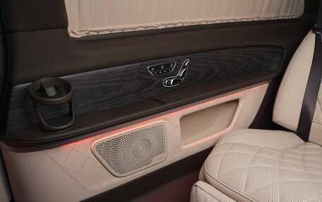 Mercedes-Benz V-Класс, 2025 год, 29 000 000 рублей, 12 фотография