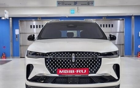 Lincoln Nautilus, 2023 год, 5 650 000 рублей, 2 фотография