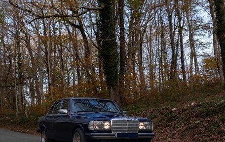 Mercedes-Benz W123, 1980 год, 1 300 000 рублей, 4 фотография