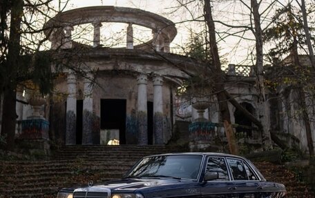 Mercedes-Benz W123, 1980 год, 1 300 000 рублей, 2 фотография