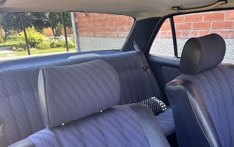 Mercedes-Benz W123, 1980 год, 1 300 000 рублей, 20 фотография