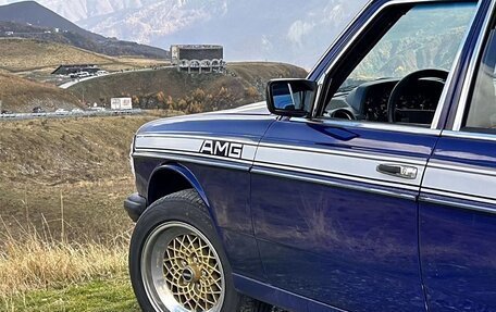 Mercedes-Benz W123, 1980 год, 1 300 000 рублей, 22 фотография