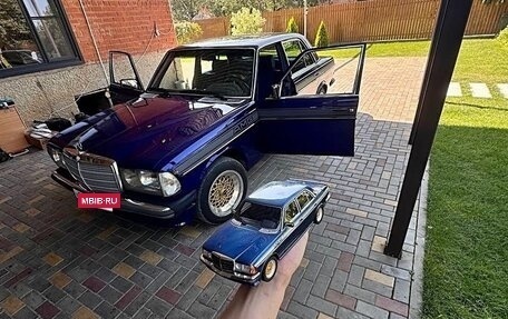 Mercedes-Benz W123, 1980 год, 1 300 000 рублей, 26 фотография