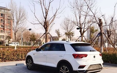 Volkswagen T-Roc I, 2022 год, 1 650 000 рублей, 4 фотография