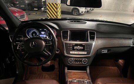 Mercedes-Benz GL-Класс, 2015 год, 4 000 000 рублей, 11 фотография