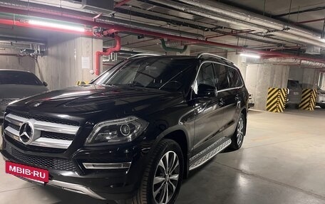 Mercedes-Benz GL-Класс, 2015 год, 4 000 000 рублей, 8 фотография