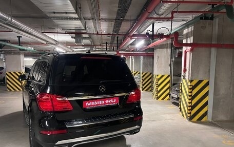 Mercedes-Benz GL-Класс, 2015 год, 4 000 000 рублей, 6 фотография
