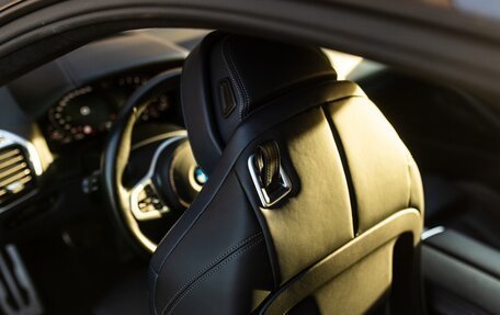 BMW 8 серия, 2018 год, 9 300 000 рублей, 15 фотография