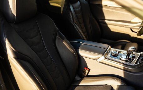 BMW 8 серия, 2018 год, 9 300 000 рублей, 17 фотография