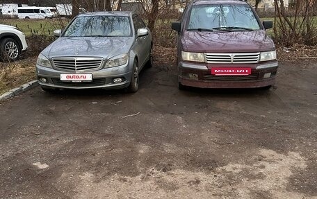 Mitsubishi Space Wagon III, 1999 год, 209 000 рублей, 2 фотография