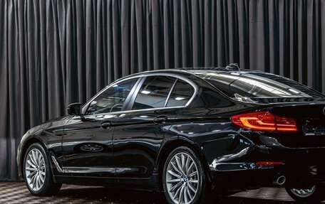 BMW 5 серия, 2019 год, 2 965 000 рублей, 9 фотография