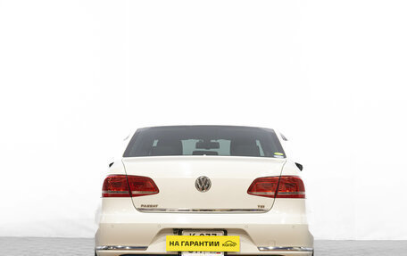Volkswagen Passat B7, 2011 год, 999 000 рублей, 6 фотография