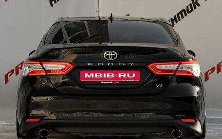 Toyota Camry, 2019 год, 3 100 000 рублей, 5 фотография