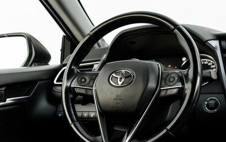 Toyota Camry, 2019 год, 3 100 000 рублей, 13 фотография