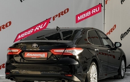 Toyota Camry, 2019 год, 3 100 000 рублей, 6 фотография