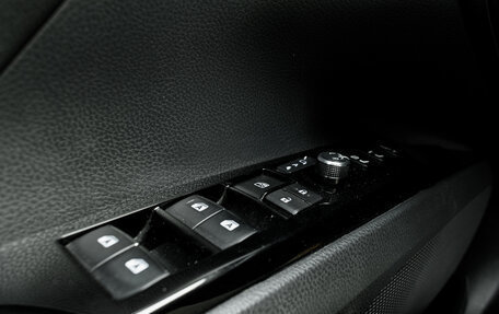 Toyota Camry, 2019 год, 3 100 000 рублей, 27 фотография