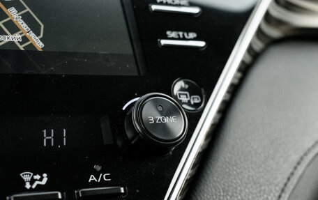 Toyota Camry, 2019 год, 3 100 000 рублей, 22 фотография