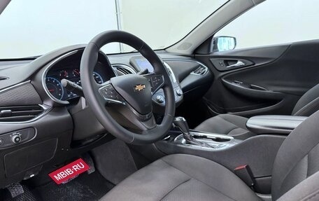 Chevrolet Malibu IX, 2019 год, 1 500 000 рублей, 12 фотография