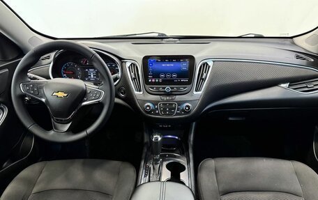 Chevrolet Malibu IX, 2019 год, 1 500 000 рублей, 16 фотография