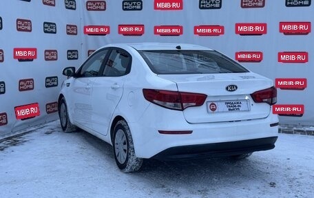 KIA Rio III рестайлинг, 2017 год, 529 990 рублей, 6 фотография