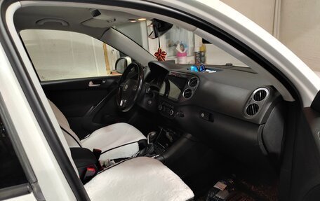 Volkswagen Tiguan I, 2013 год, 1 600 000 рублей, 2 фотография