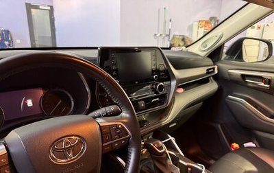 Toyota Highlander, 2021 год, 6 500 000 рублей, 1 фотография