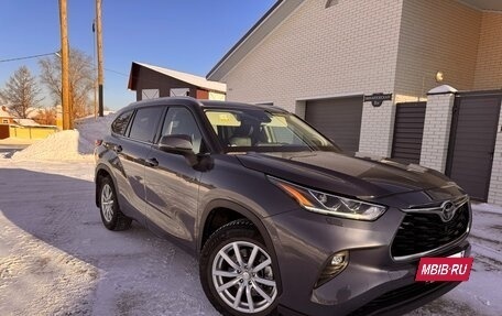 Toyota Highlander, 2021 год, 6 500 000 рублей, 15 фотография