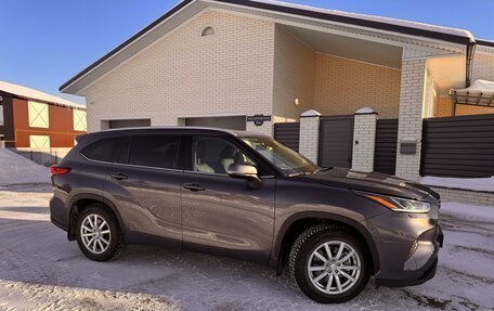 Toyota Highlander, 2021 год, 6 500 000 рублей, 16 фотография