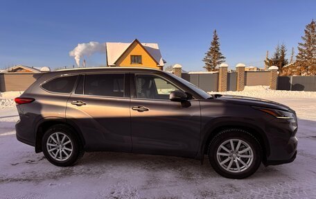 Toyota Highlander, 2021 год, 6 500 000 рублей, 20 фотография