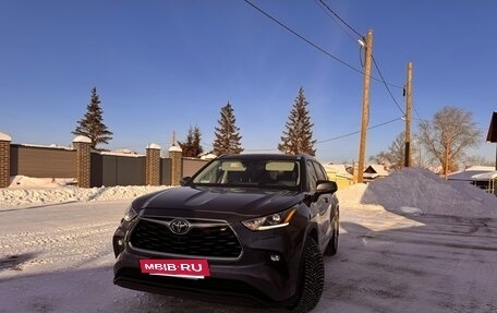 Toyota Highlander, 2021 год, 6 500 000 рублей, 18 фотография