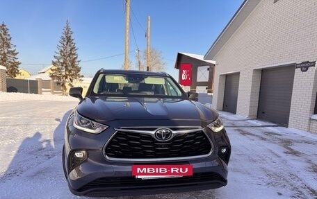 Toyota Highlander, 2021 год, 6 500 000 рублей, 9 фотография