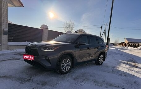 Toyota Highlander, 2021 год, 6 500 000 рублей, 25 фотография