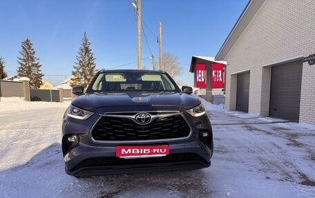 Toyota Highlander, 2021 год, 6 500 000 рублей, 7 фотография