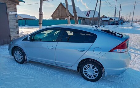Honda Insight II рестайлинг, 2010 год, 1 050 000 рублей, 6 фотография