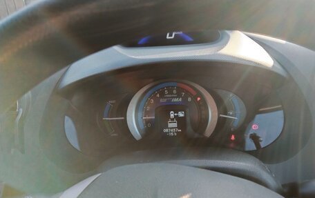 Honda Insight II рестайлинг, 2010 год, 1 050 000 рублей, 18 фотография