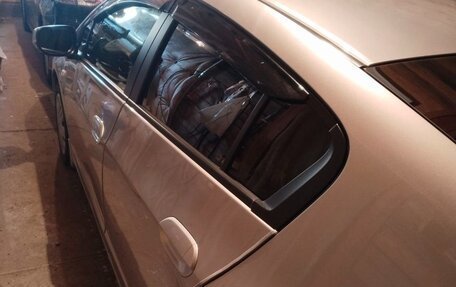 Honda Insight II рестайлинг, 2010 год, 1 050 000 рублей, 27 фотография