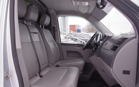 Volkswagen Transporter T5 рестайлинг, 2011 год, 1 650 000 рублей, 8 фотография