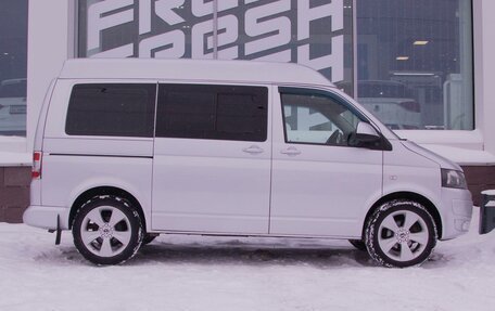 Volkswagen Transporter T5 рестайлинг, 2011 год, 1 650 000 рублей, 5 фотография