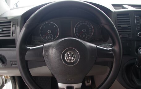 Volkswagen Transporter T5 рестайлинг, 2011 год, 1 650 000 рублей, 9 фотография