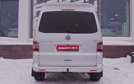 Volkswagen Transporter T5 рестайлинг, 2011 год, 1 650 000 рублей, 4 фотография