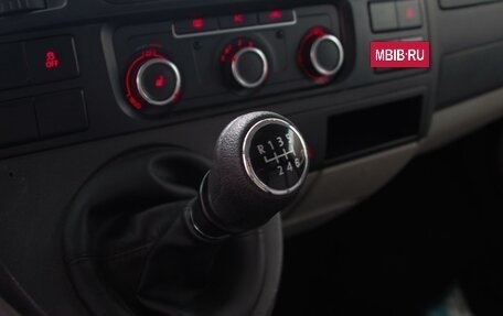 Volkswagen Transporter T5 рестайлинг, 2011 год, 1 650 000 рублей, 15 фотография